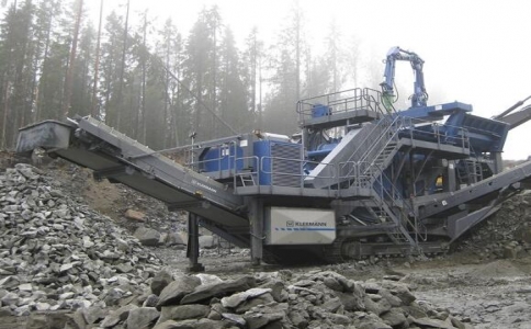 移动破碎机站租赁,出租移动碎石机-泓途租赁